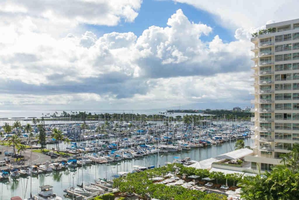 Ilikai Tower One Bedroom Harbor View Honolulu Chambre photo